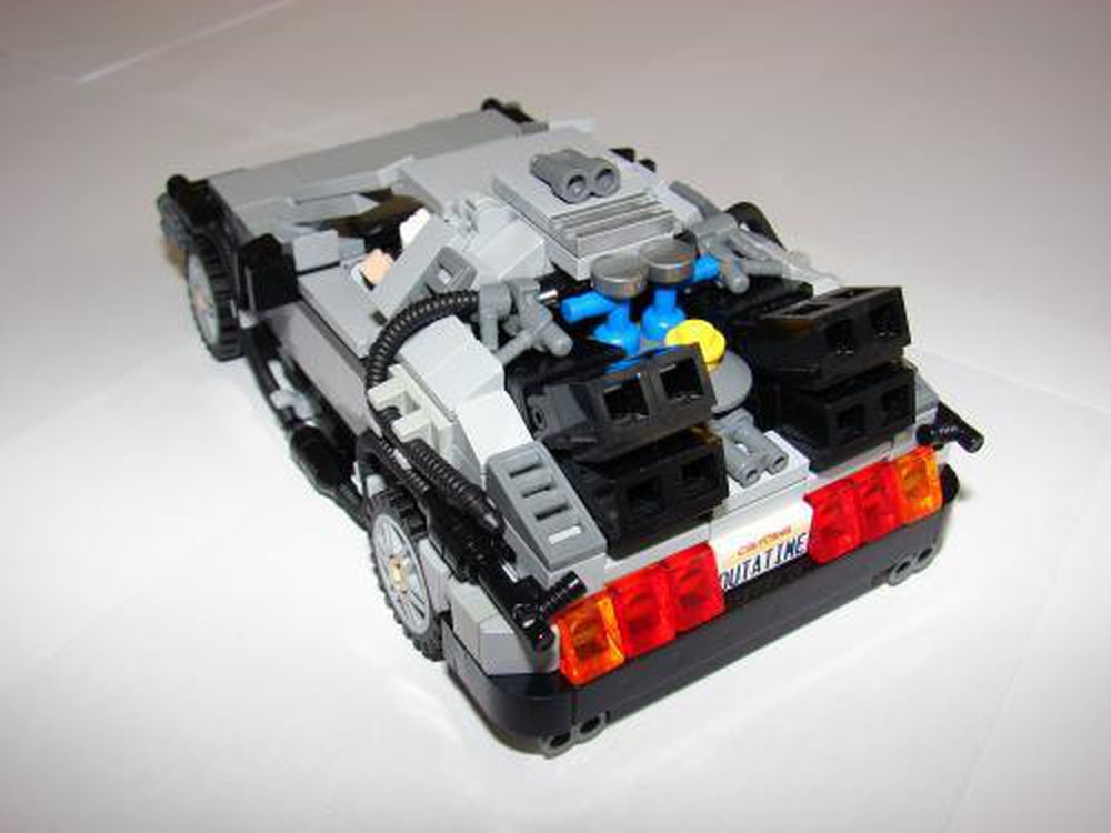 LEGO® 21103 La DeLorean à voyager dans le temps